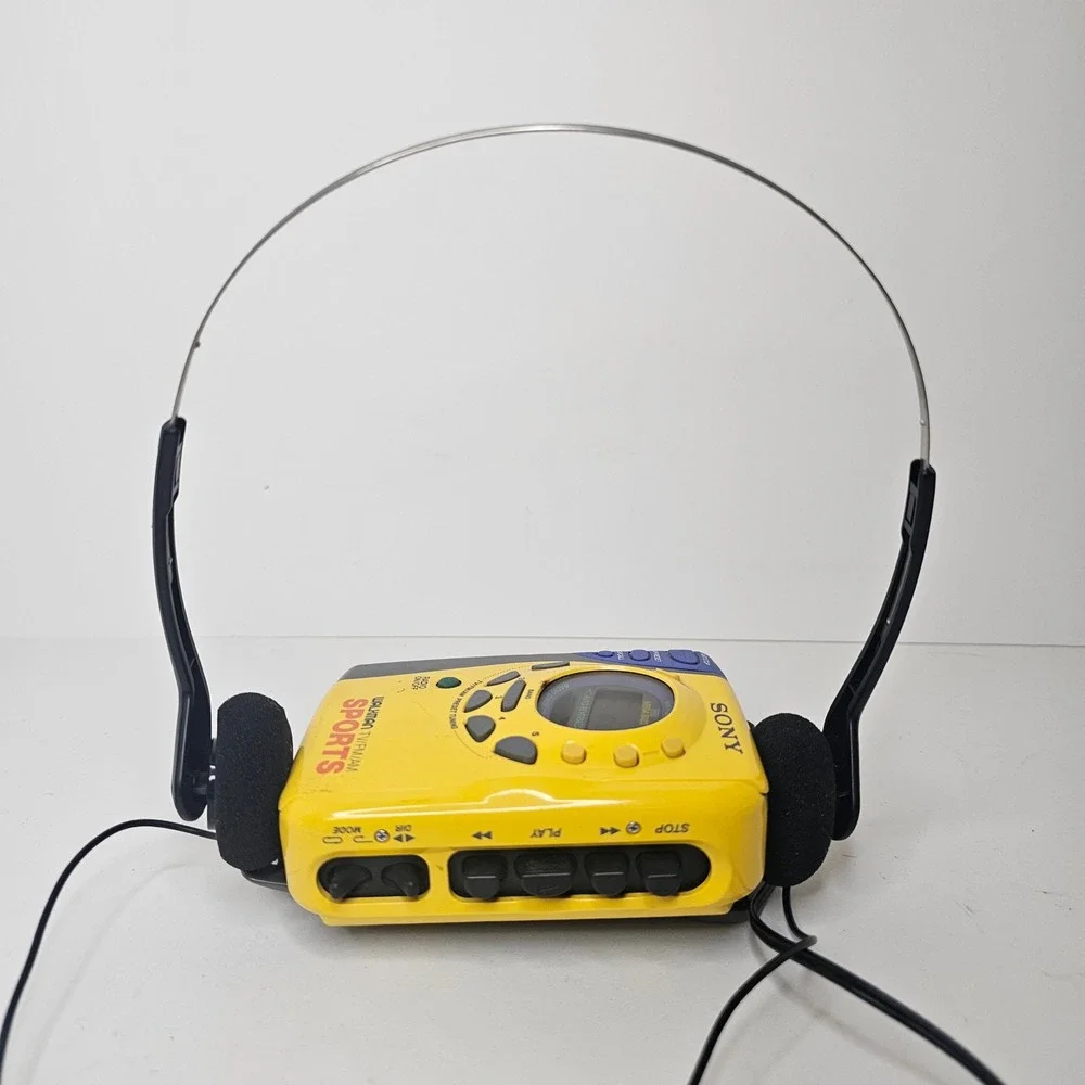Sony Walkman WM-FS495 Sports TV FM AM Radio Cassette Player Yellow Mega Bass
